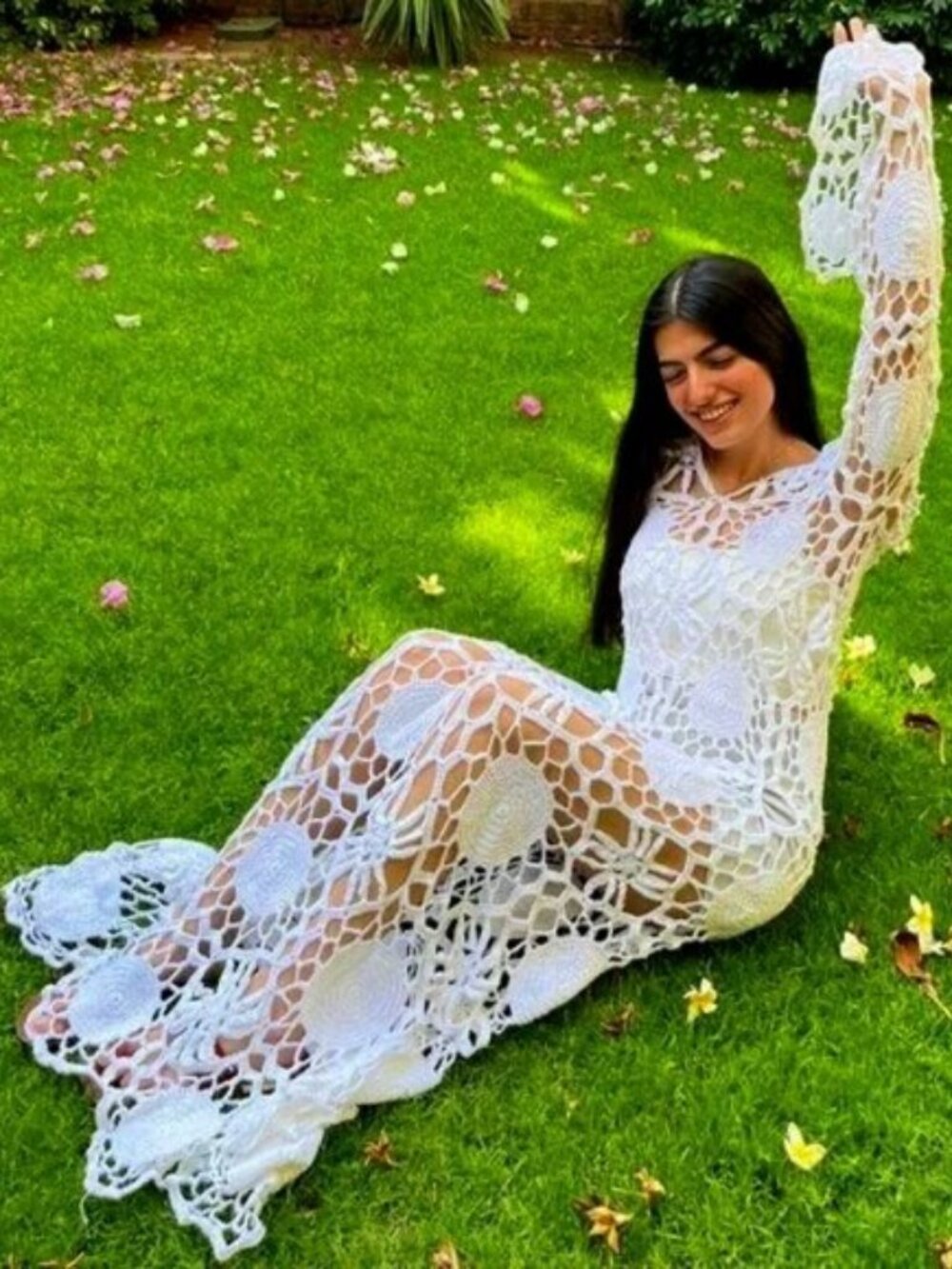 💋STUNNING BOHO CHIC💋Lace Hand-Crocheted Bell Sleeve Maxi Flared Dress in White